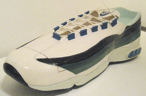 coffin shoe