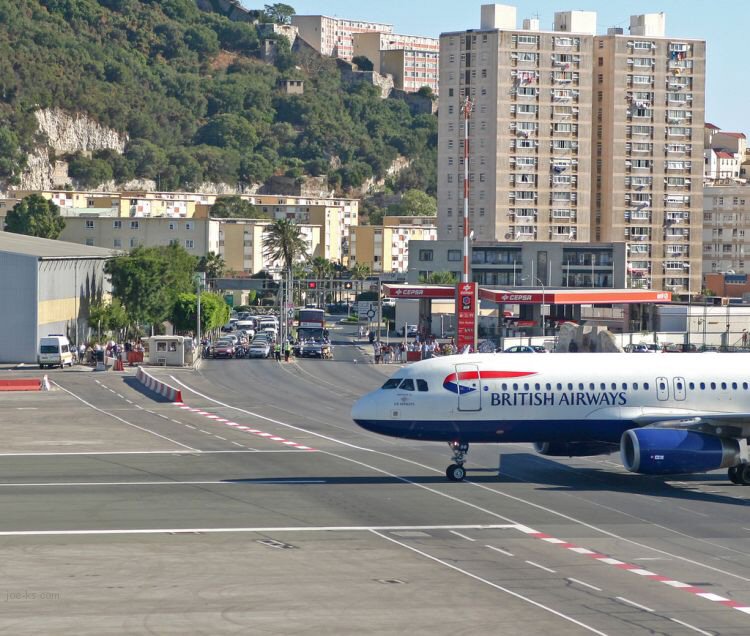 GibraltarAirportRoadD